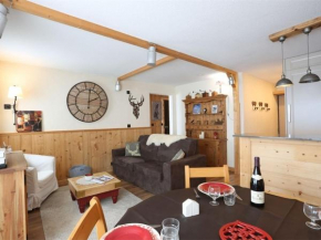 Appartement rénové 50m² Val Thorens - 5 pers, 2 balcons, WiFi, skis aux pieds, près commerces et restos - FR-1-637-3